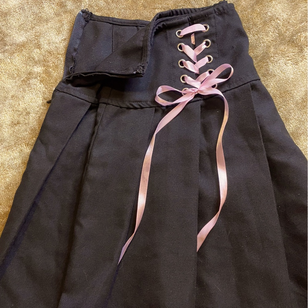 Pleated Zip-Up Skirt
